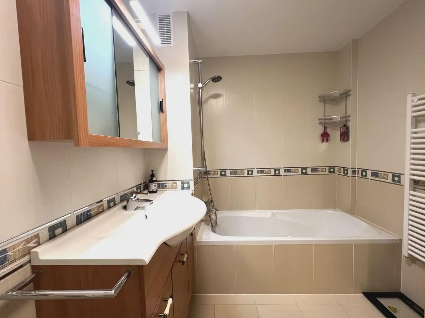 3 bedroom Flat for sale in Jaca - € 299,000 (Ref: 9963540)