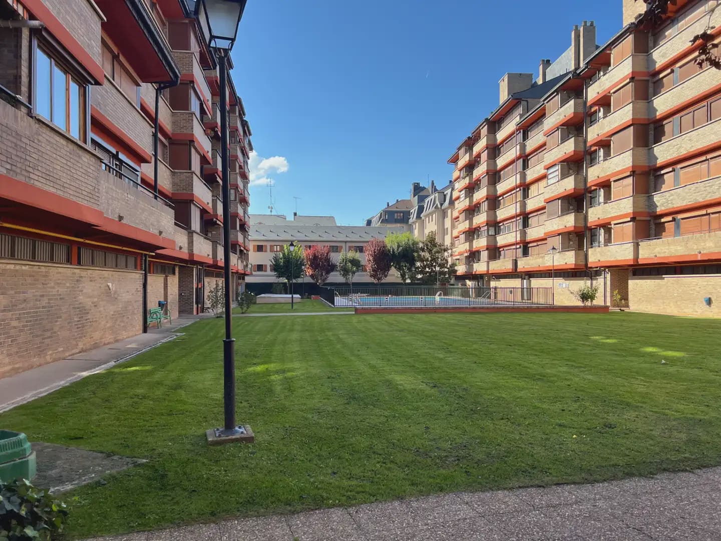 3 bedroom Flat for sale in Jaca - € 299,000 (Ref: 9963540)