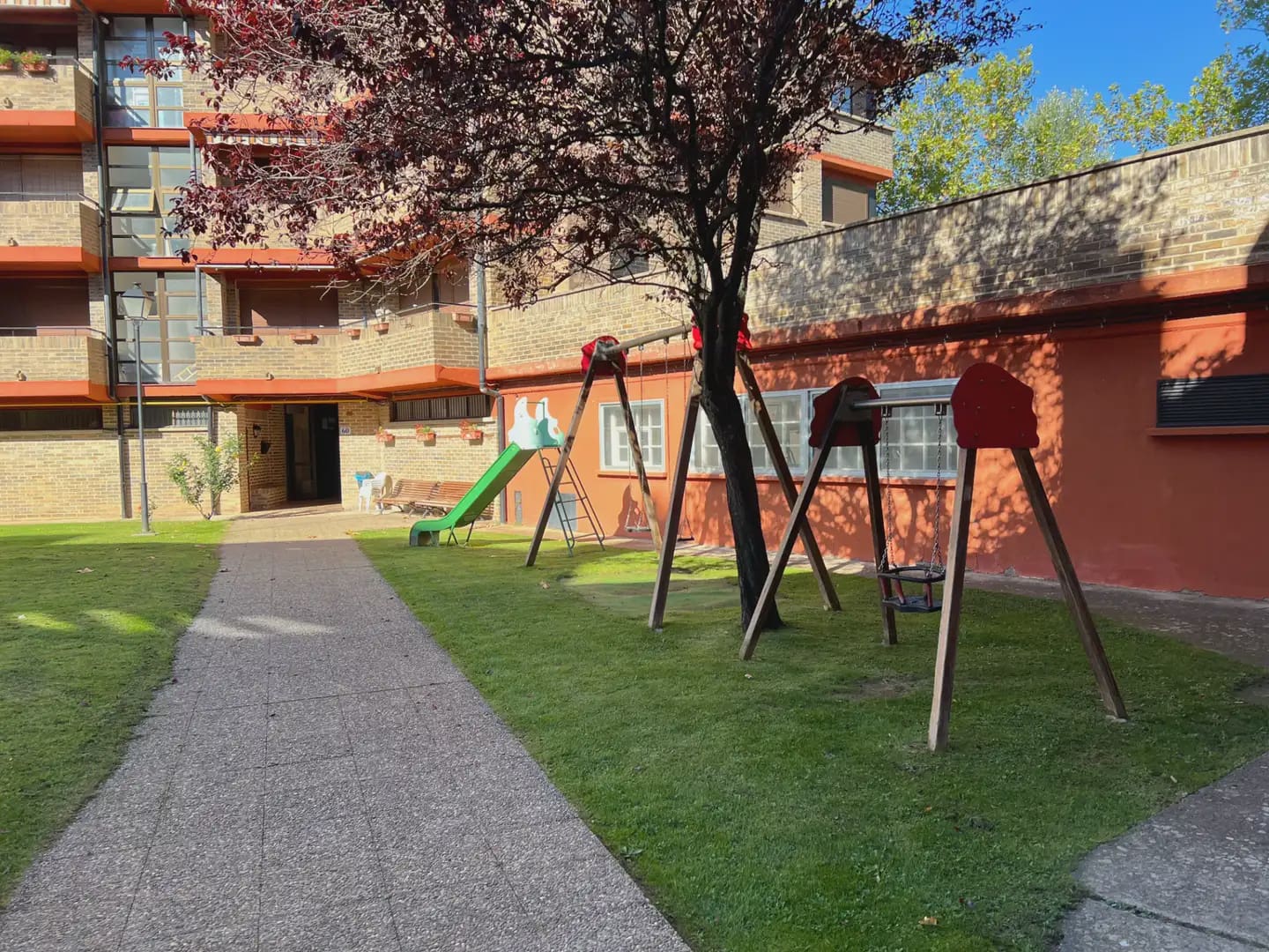 3 bedroom Flat for sale in Jaca - € 299,000 (Ref: 9963540)