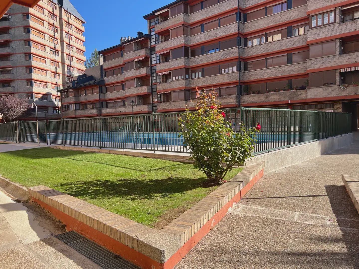 3 bedroom Flat for sale in Jaca - € 299,000 (Ref: 9963540)