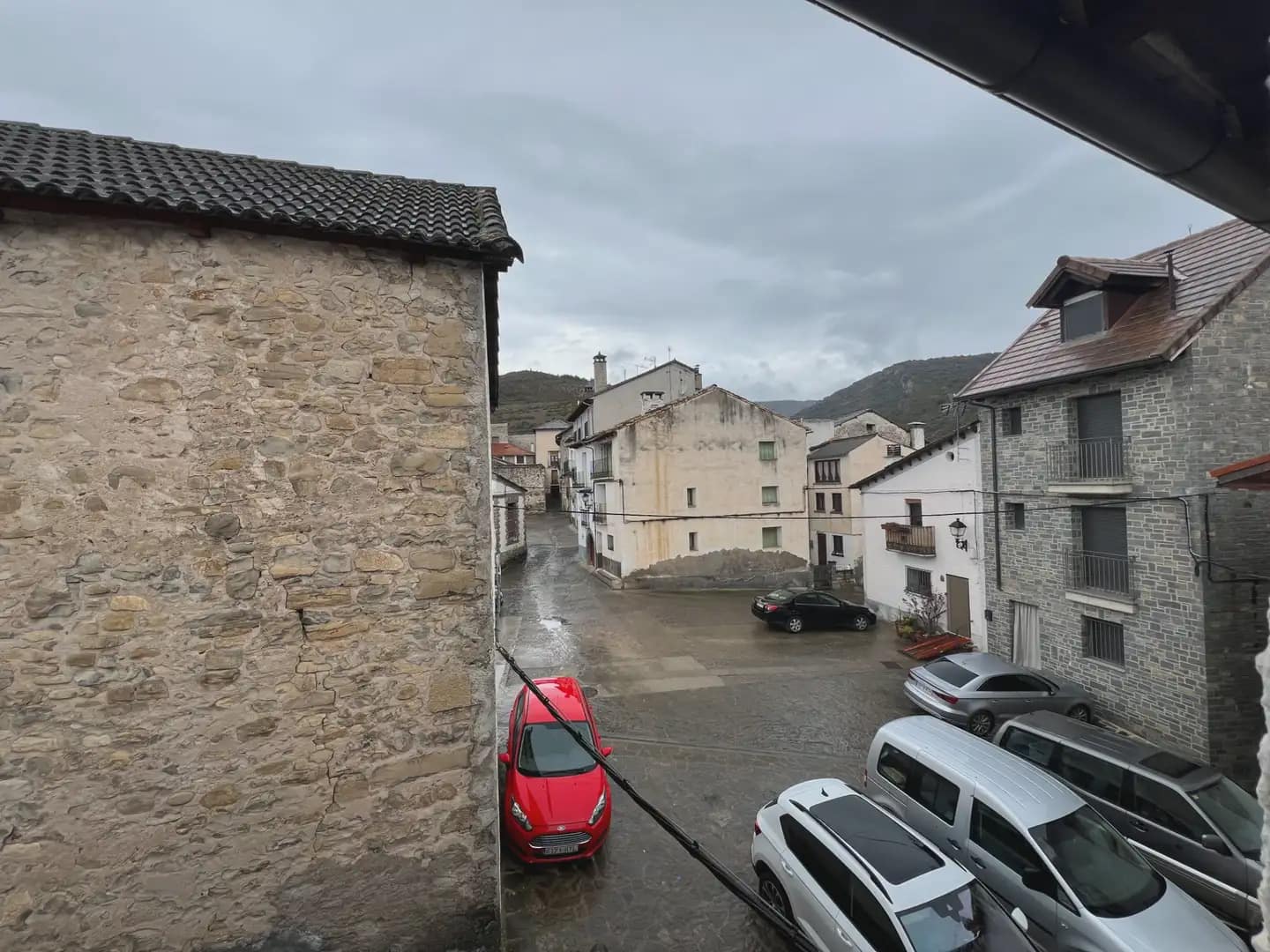 3 slaapkamer Huis te koop in Valle de Hecho - € 80.000 (Ref: 9963541)
