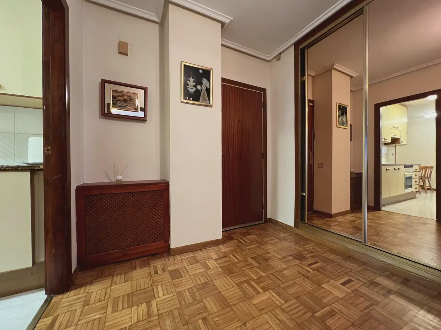 2 makuuhuone Asunto myytävänä paikassa Jaca mukana uima-altaan - 279 000 € (Ref: 9986198)