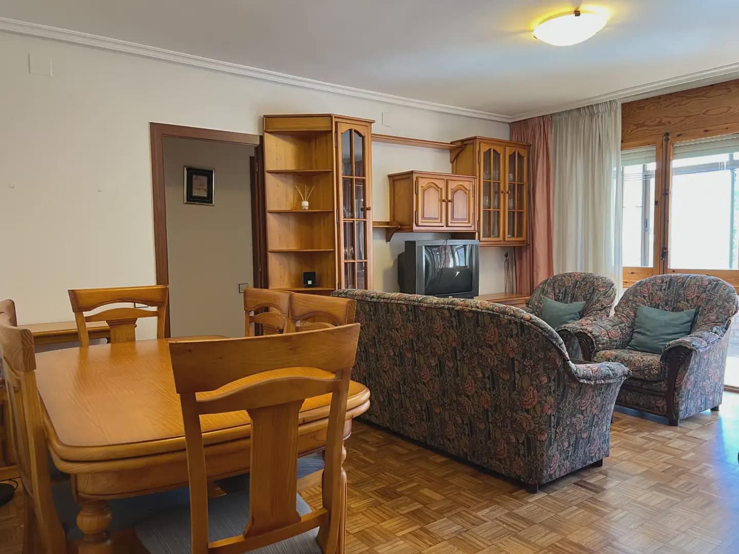 2 makuuhuone Asunto myytävänä paikassa Jaca mukana uima-altaan - 279 000 € (Ref: 9986198)