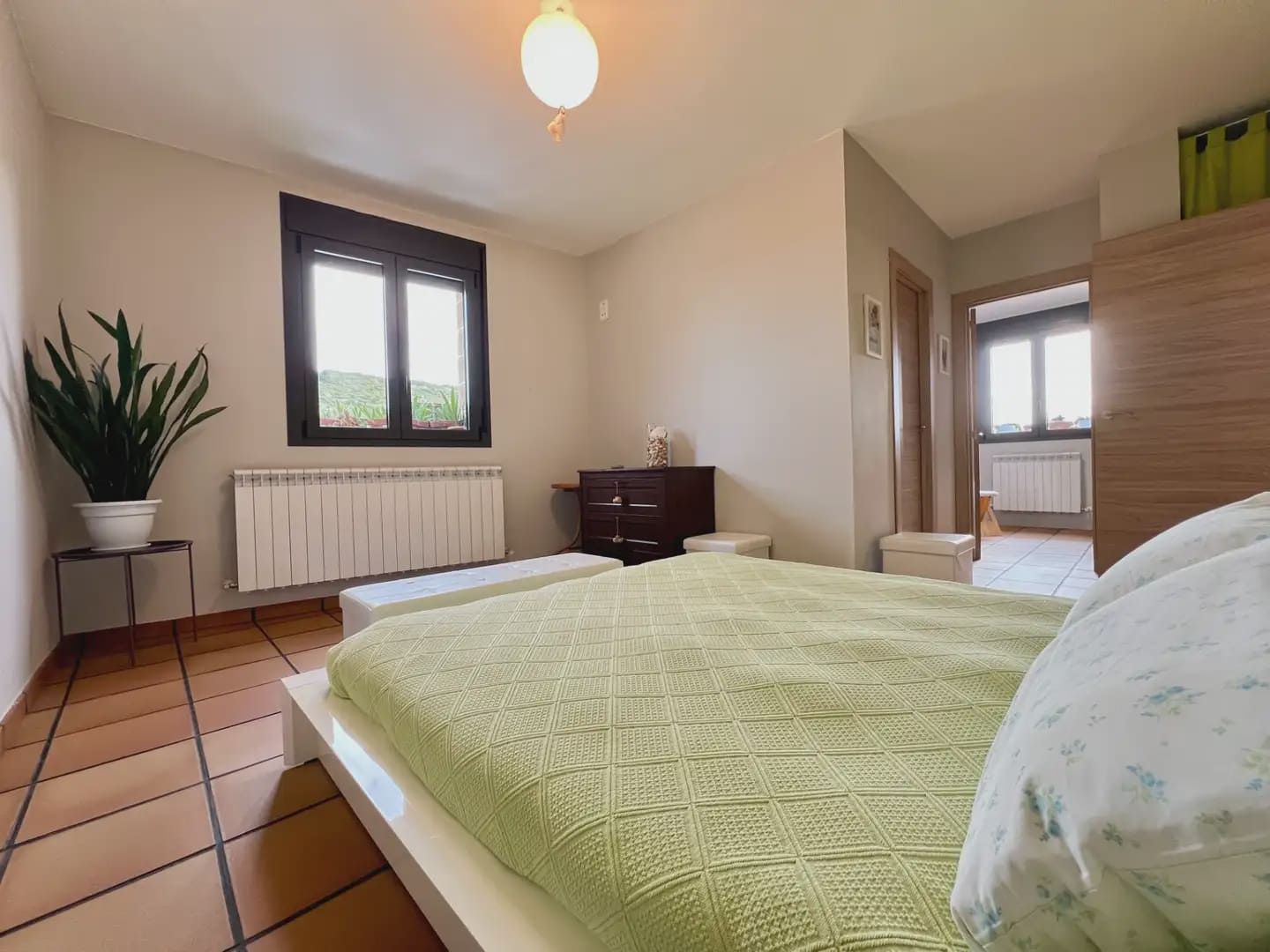 3 bedroom Finca/Country House for sale in Ayerbe - € 259,000 (Ref: 9986200)