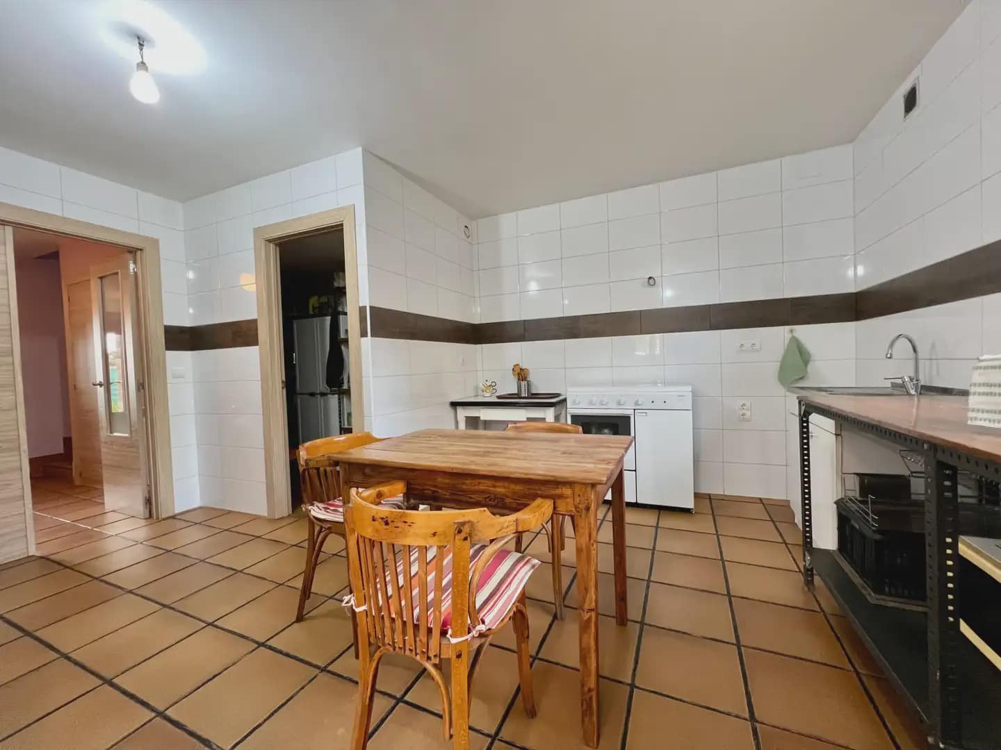 3 bedroom Finca/Country House for sale in Ayerbe - € 259,000 (Ref: 9986200)