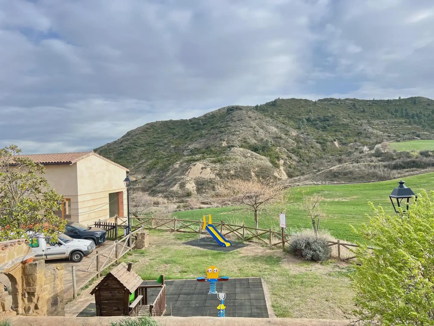 3 bedroom Finca/Country House for sale in Ayerbe - € 259,000 (Ref: 9986200)