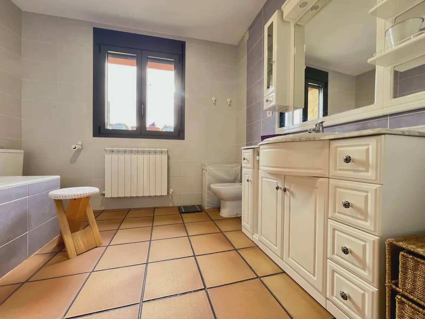 3 bedroom Finca/Country House for sale in Ayerbe - € 259,000 (Ref: 9986200)