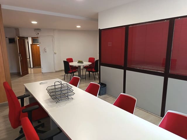 Büro zu verkaufen in Centro, Las Palmas de Gran Canaria - 190.000 € (Ref: 9640532)