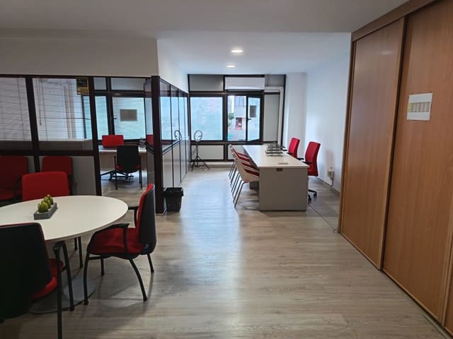 Büro zu verkaufen in Centro, Las Palmas de Gran Canaria - 190.000 € (Ref: 9640532)