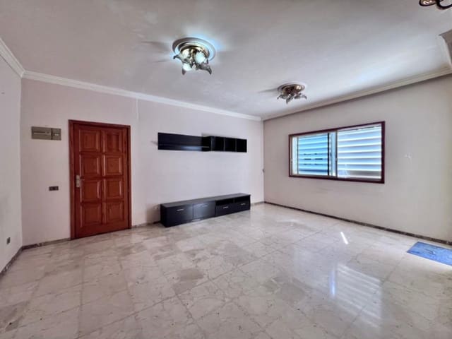 4 bedroom Flat for sale in Centro, Las Palmas de Gran Canaria with garage - € 495,000 (Ref: 9640535)
