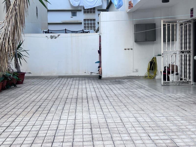 4 bedroom Flat for sale in Las Palmas de Gran Canaria with garage - € 495,000 (Ref: 9640535)