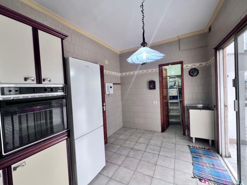 4 bedroom Flat for sale in Las Palmas de Gran Canaria with garage - € 495,000 (Ref: 9640535)