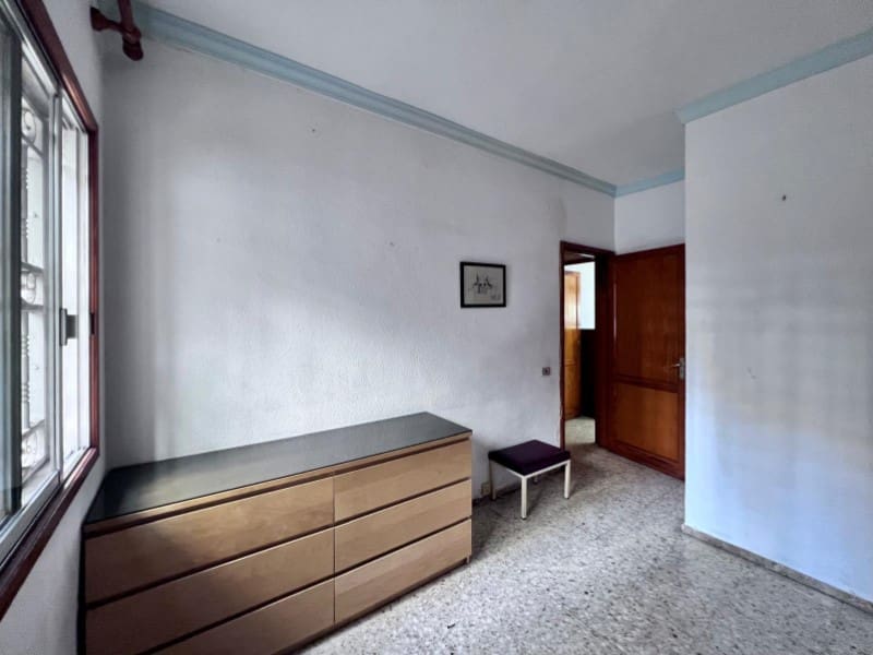 4 bedroom Flat for sale in Las Palmas de Gran Canaria with garage - € 495,000 (Ref: 9640535)