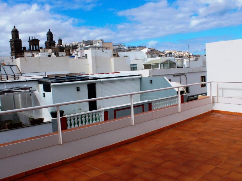Hotell til salgs i Las Palmas de Gran Canaria - € 1 800 000 (Ref: 9640536)