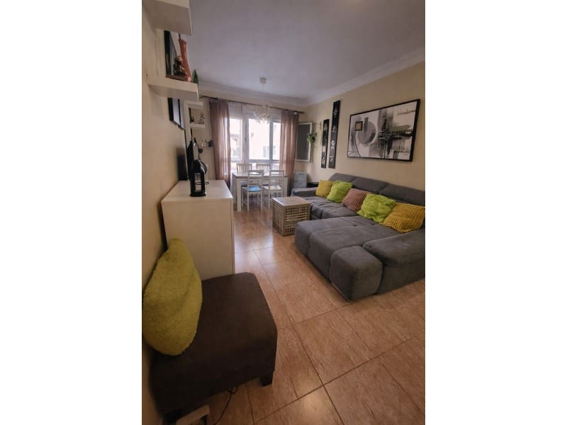 2 bedroom Flat for sale in Las Palmas de Gran Canaria - € 240,000 (Ref: 9640542)