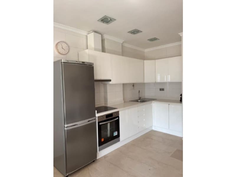 2 slaapkamer Flat te huur in Las Palmas de Gran Canaria - € 1.700 (Ref: 9640546)