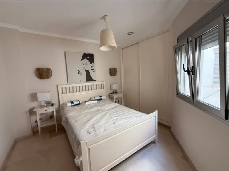 2 slaapkamer Flat te huur in Las Palmas de Gran Canaria - € 1.700 (Ref: 9640546)