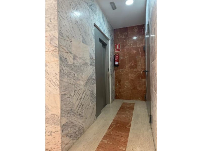 2 slaapkamer Flat te huur in Las Palmas de Gran Canaria - € 1.700 (Ref: 9640546)