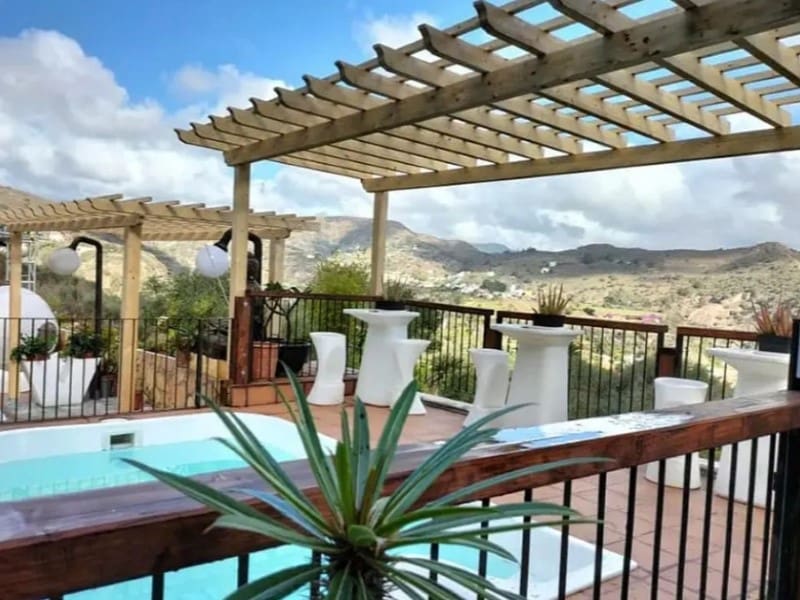 5 makuuhuone Maalaistalo myytävänä paikassa Las Palmas de Gran Canaria - 800 000 € (Ref: 9640547)