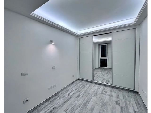 2 sypialnia Mieszkanie na sprzedaż w Isleta - Puerto - Guanarteme, Las Palmas de Gran Canaria - 330 000 € (Ref: 9640549)