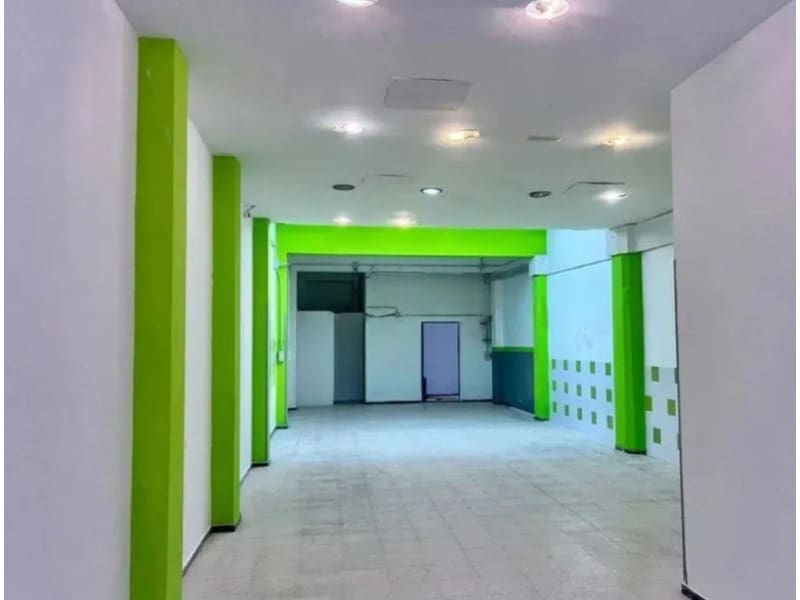 Commercieel te koop in Las Palmas de Gran Canaria - € 143.000 (Ref: 9644920)