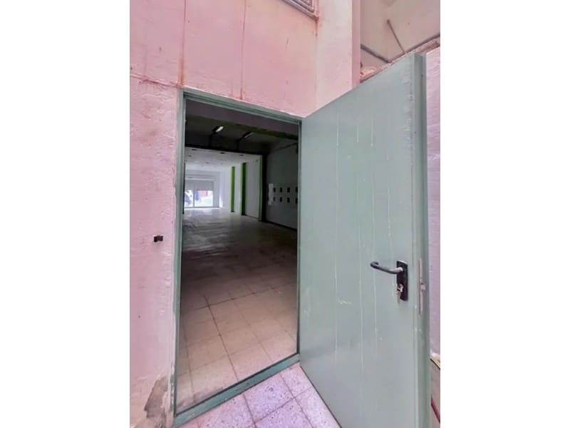 Commercieel te koop in Las Palmas de Gran Canaria - € 143.000 (Ref: 9644920)