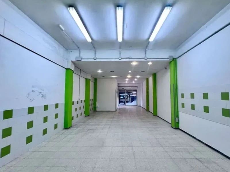 Commercieel te koop in Las Palmas de Gran Canaria - € 143.000 (Ref: 9644920)