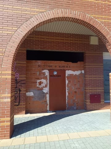 Commercial for sale in Villanueva de la Torre - € 50,000 (Ref: 9865780)