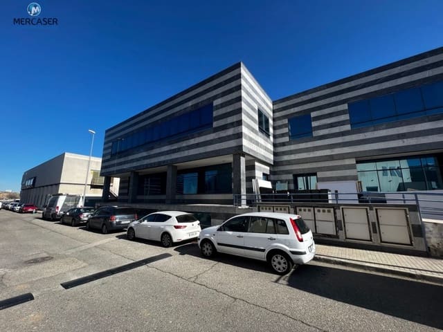 Office for sale in Alcalá de Henares - € 790,000 (Ref: 9865782)