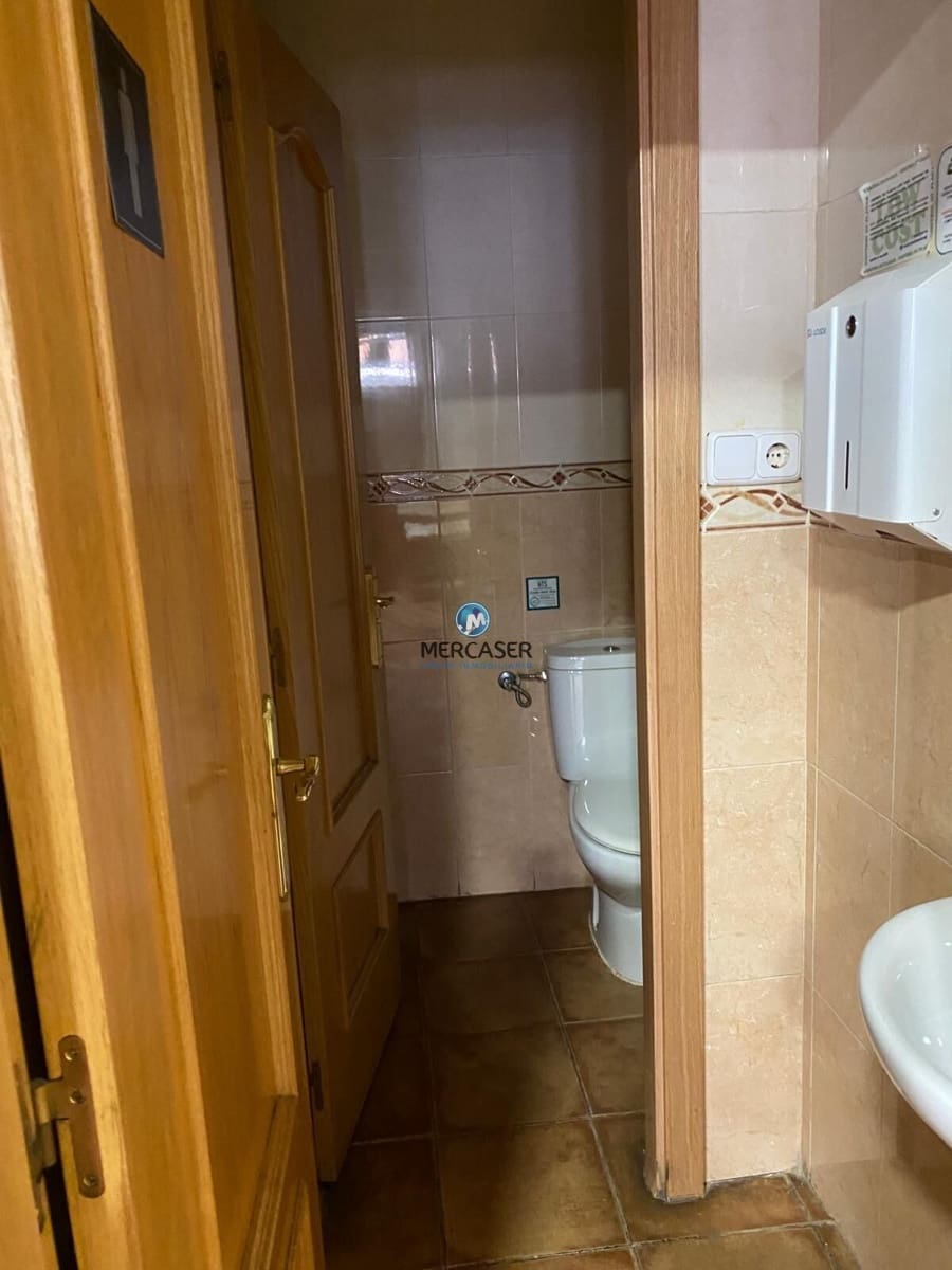 Commercial for rent in Alcala de Henares - € 800 (Ref: 9865783)
