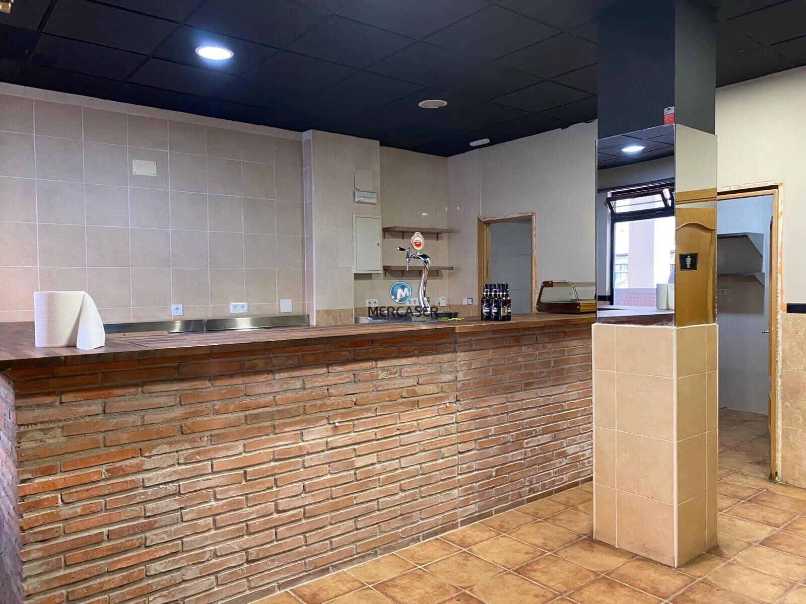 Commercial for rent in Alcala de Henares - € 800 (Ref: 9865783)