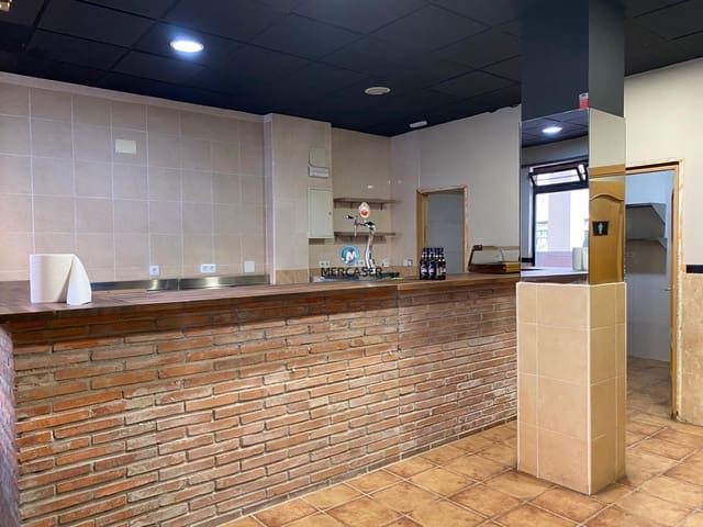 Commercial for rent in Alcalá de Henares - € 800 (Ref: 9865783)