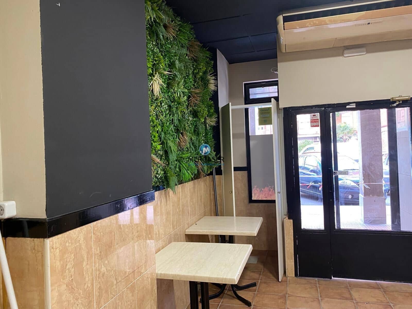 Commercial for rent in Alcala de Henares - € 800 (Ref: 9865783)
