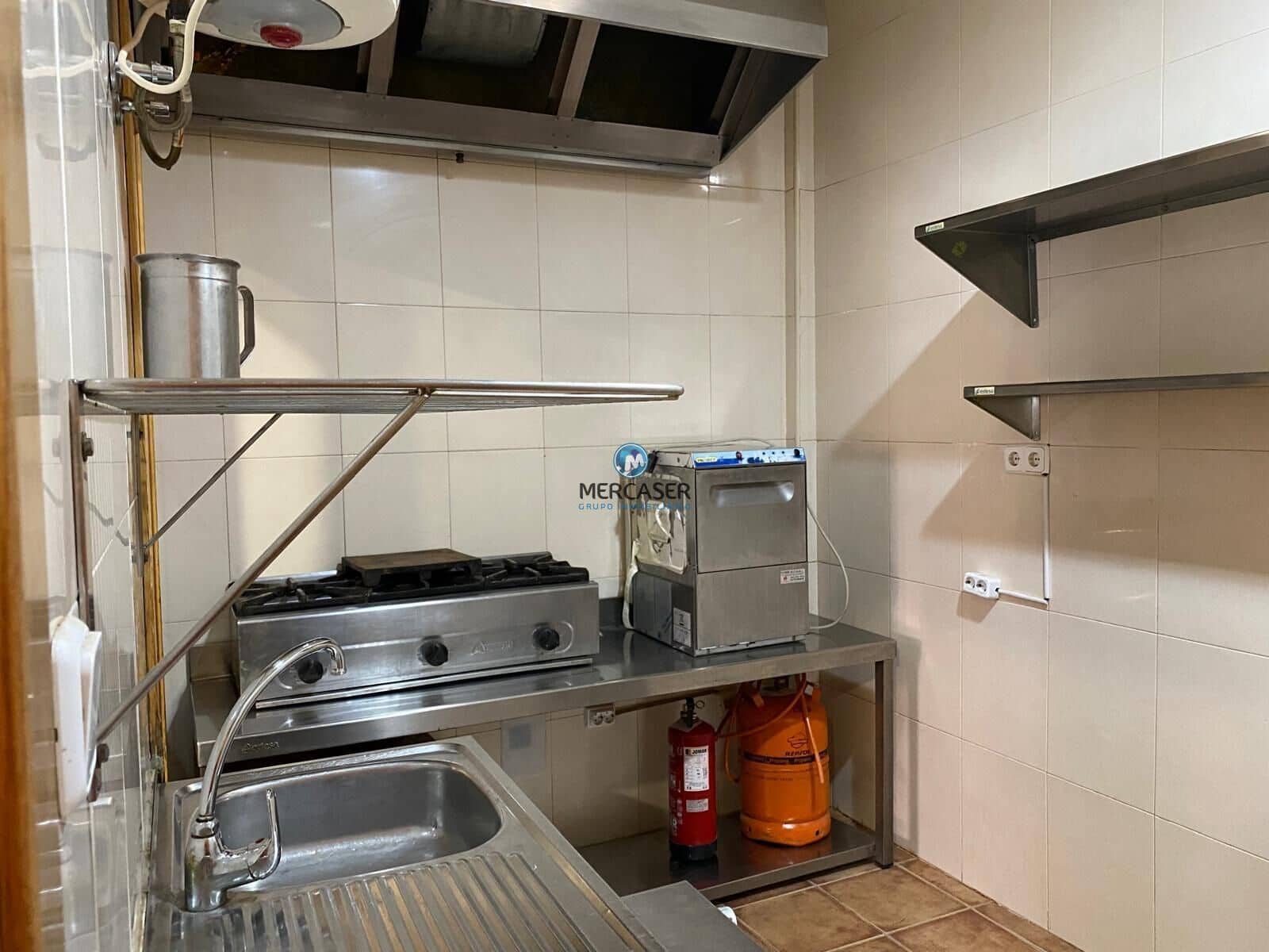 Commercial for rent in Alcala de Henares - € 800 (Ref: 9865783)