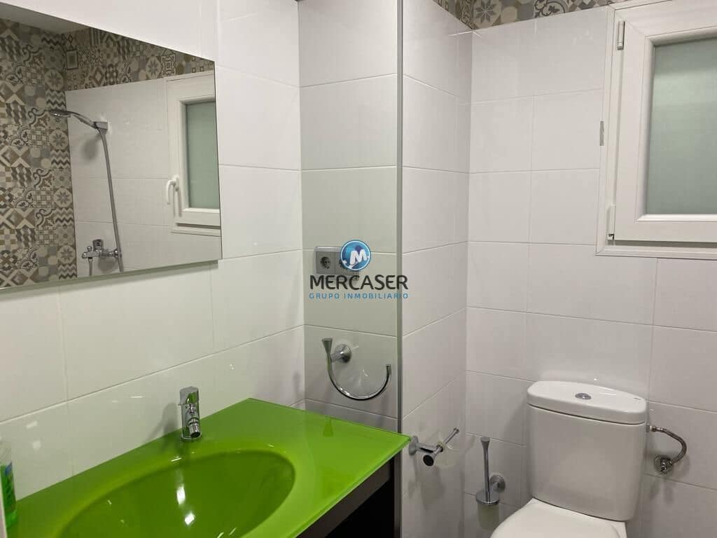 3 bedroom Flat for rent in Alcala de Henares - € 1,100 (Ref: 9865786)