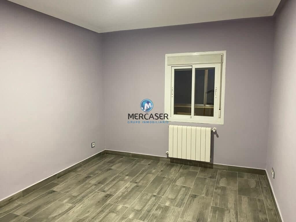 3 bedroom Flat for rent in Alcala de Henares - € 1,100 (Ref: 9865786)