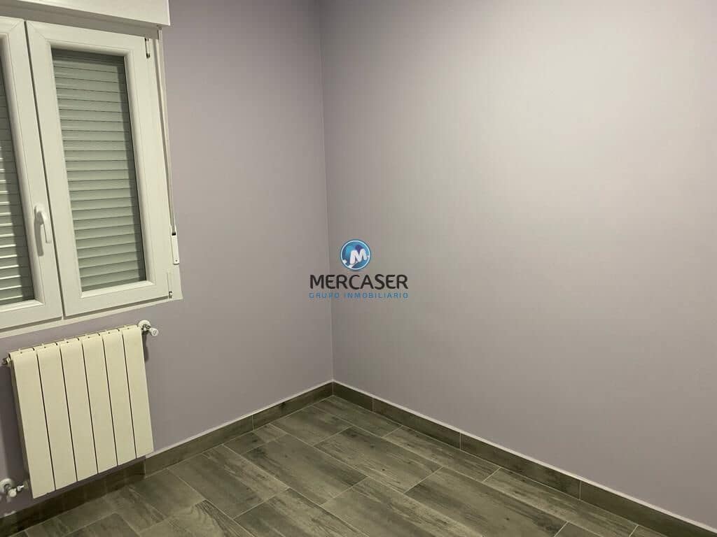 3 bedroom Flat for rent in Alcala de Henares - € 1,100 (Ref: 9865786)