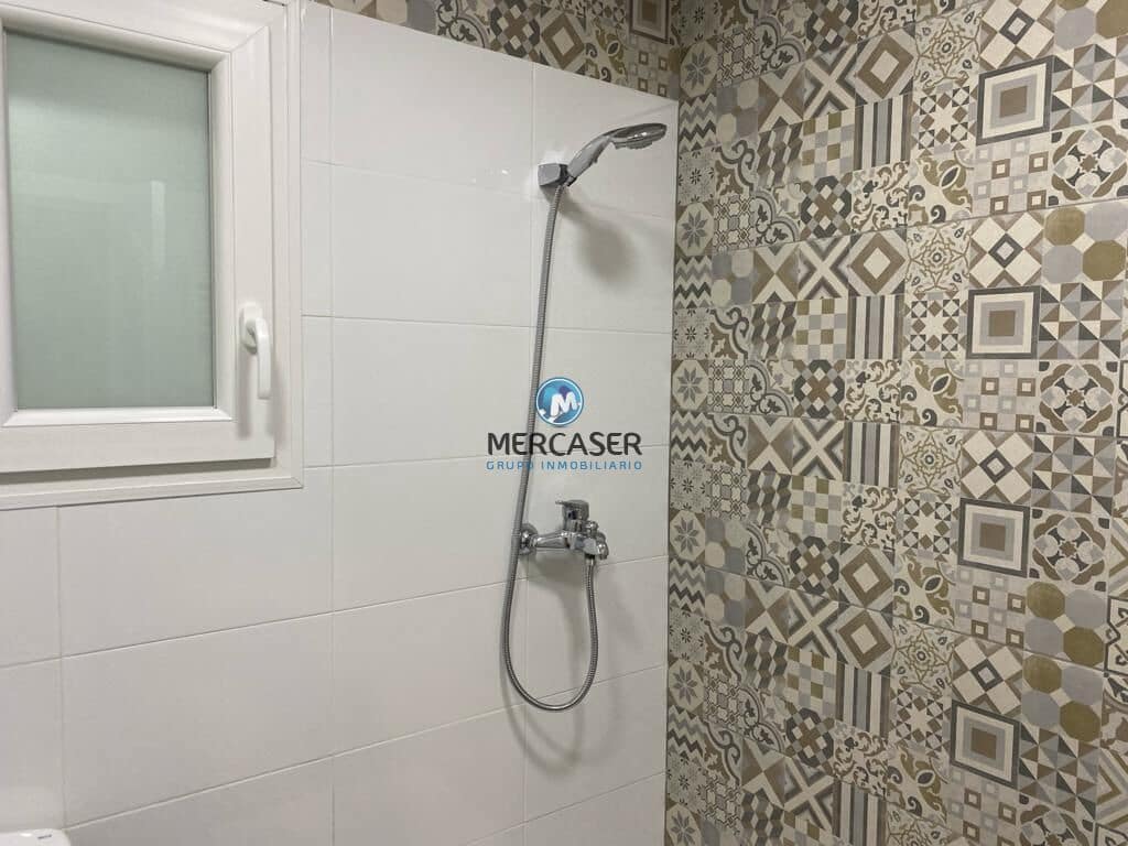 3 bedroom Flat for rent in Alcala de Henares - € 1,100 (Ref: 9865786)