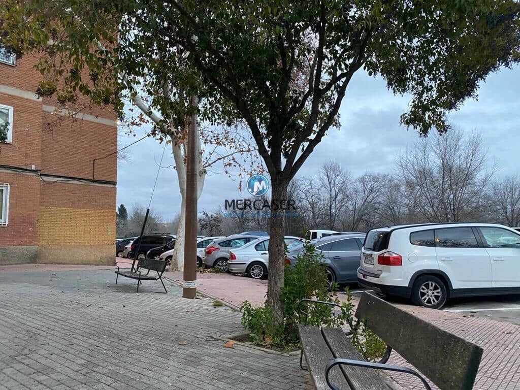 3 bedroom Flat for rent in Alcala de Henares - € 1,100 (Ref: 9865786)