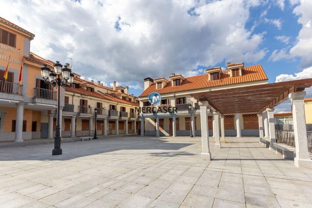 Commercial for sale in Venturada - € 69,000 (Ref: 9865792)
