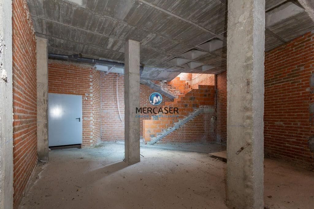 Commercial for sale in Venturada - € 69,000 (Ref: 9865792)