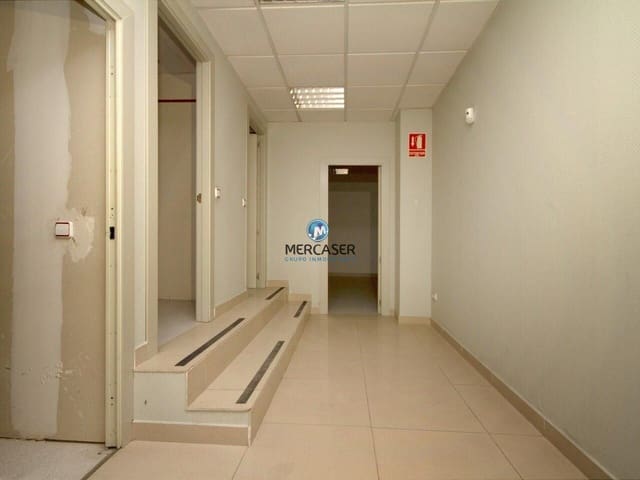Commercial for sale in Valdemoro with garage - € 222,600 (Ref: 9865802)