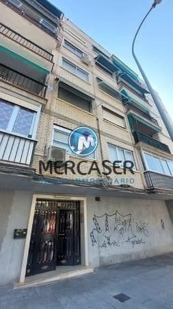 2 bedroom Flat for sale in Coslada - € 234,200 (Ref: 9865803)