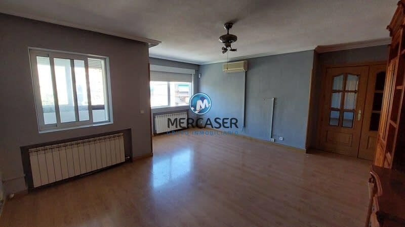 2 bedroom Flat for sale in Coslada - € 234,200 (Ref: 9865803)