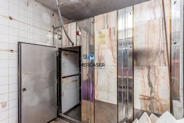 Commercial for sale in Alcalá de Henares - € 15,900 (Ref: 9865813)