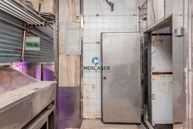 Commercial for sale in Alcalá de Henares - € 15,900 (Ref: 9865813)