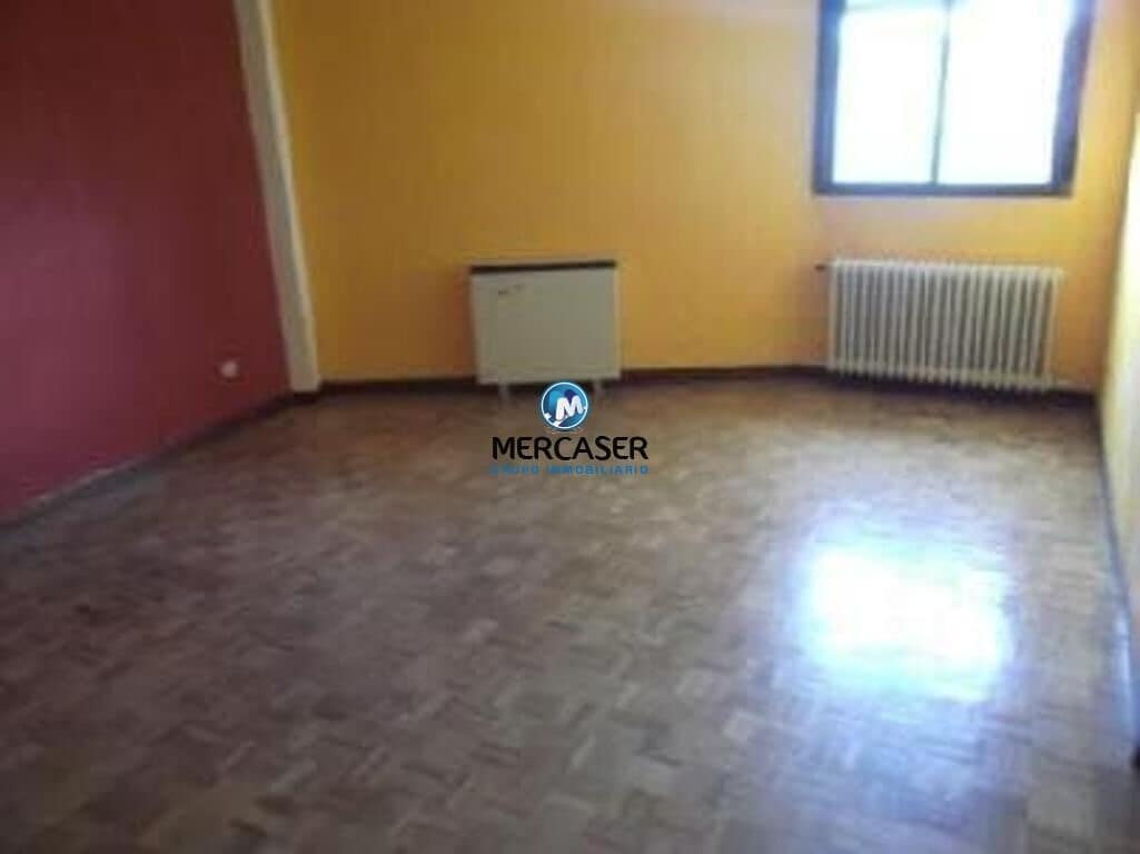 6 bedroom Flat for sale in San Martin de la Vega - € 340,000 (Ref: 9865820)