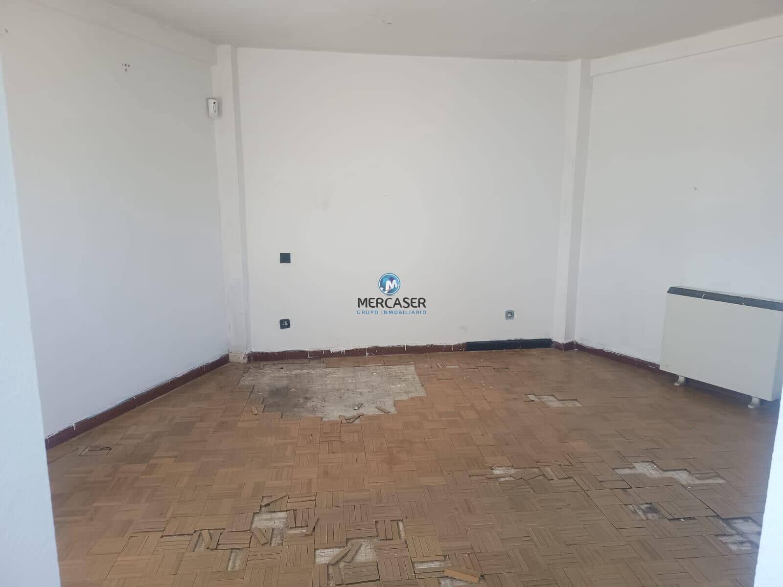 6 bedroom Flat for sale in San Martin de la Vega - € 340,000 (Ref: 9865820)