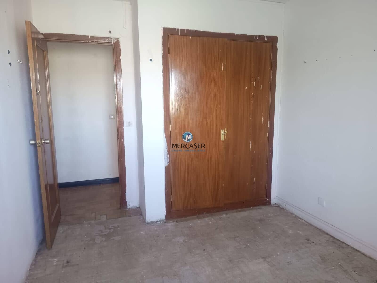 6 bedroom Flat for sale in San Martin de la Vega - € 340,000 (Ref: 9865820)