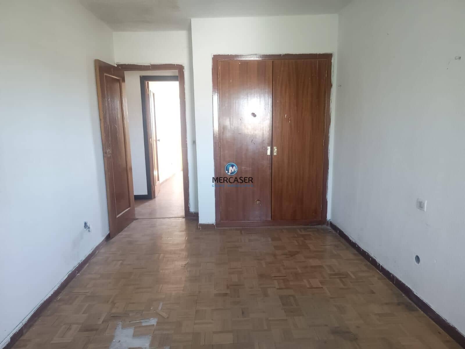 6 bedroom Flat for sale in San Martin de la Vega - € 340,000 (Ref: 9865820)